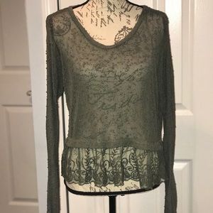 Juniors knit/lace top. American Eagle, small. EUC